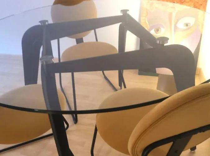 Des Arcades * La Neuveville